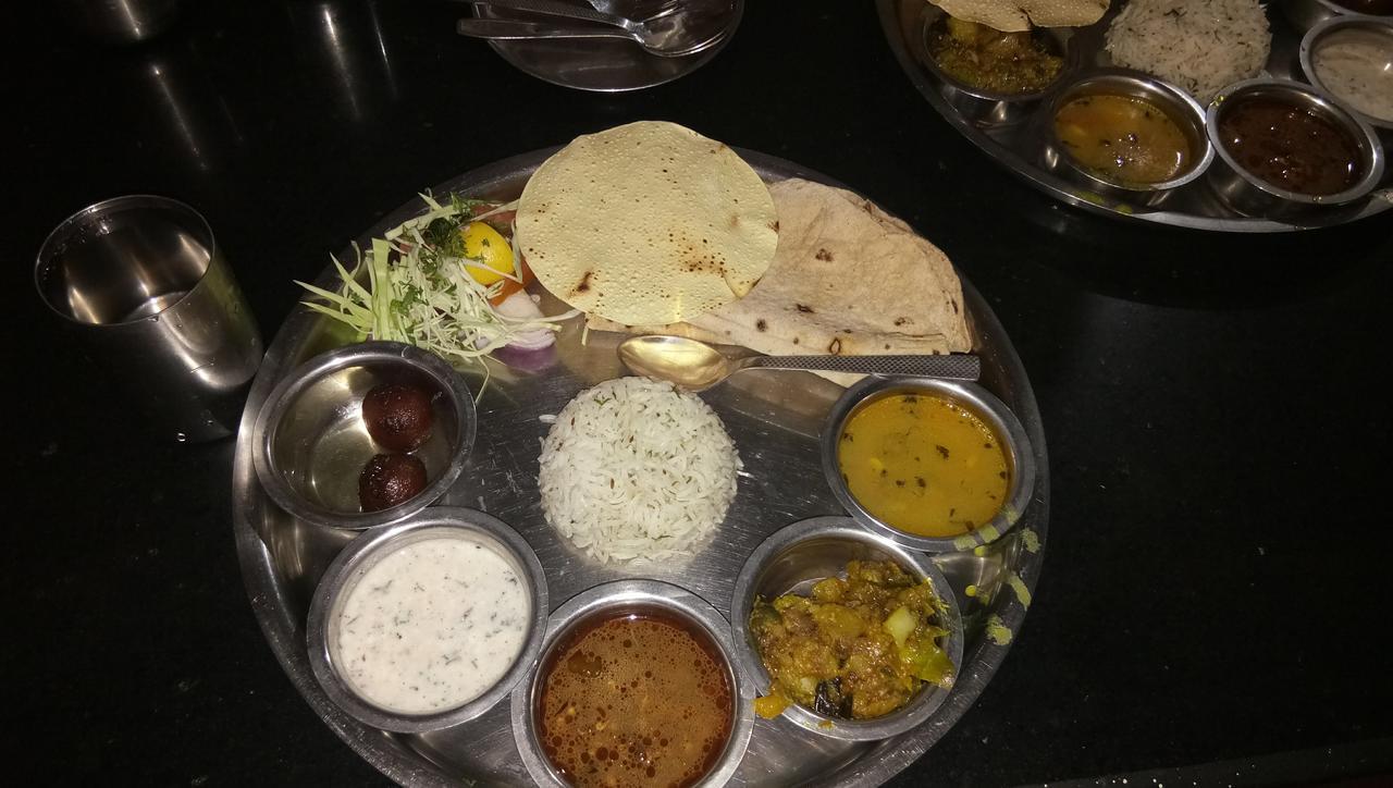 Grand Galaxy Hotel Krishna Nashik Dış mekan fotoğraf